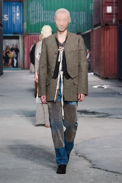 Look 47